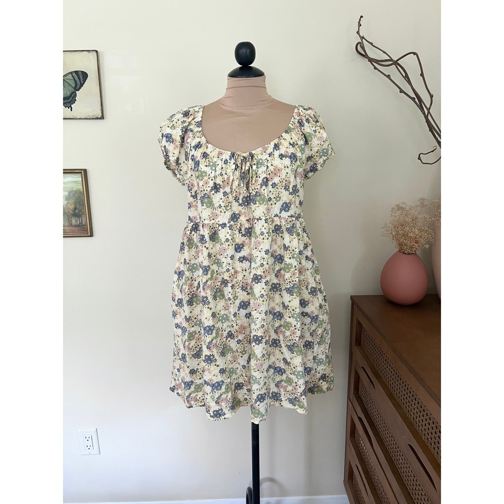 Universal Thread Floral Daisy Babydoll Dress